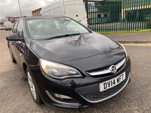 Vauxhall Astra 1.4T 16v SRi 5dr