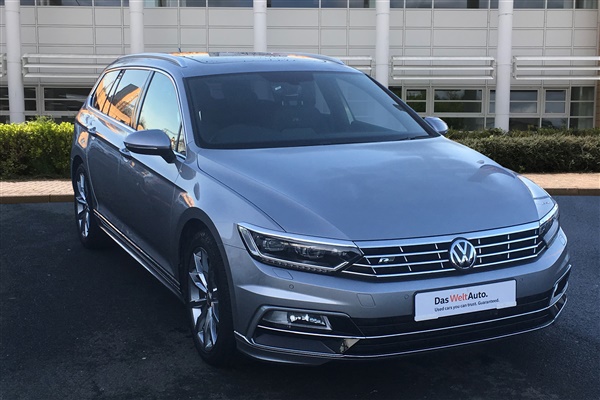 Volkswagen Passat 2.0 BiTDI SCR R Line 4MOTION 5dr DSG [Pan