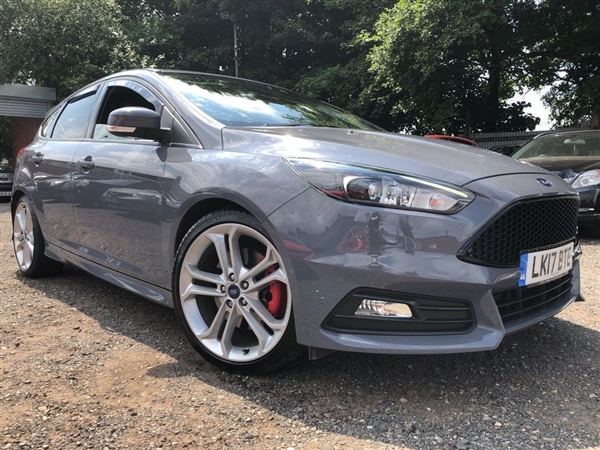 Ford Focus 2.0T EcoBoost ST-3 (s/s) 5dr