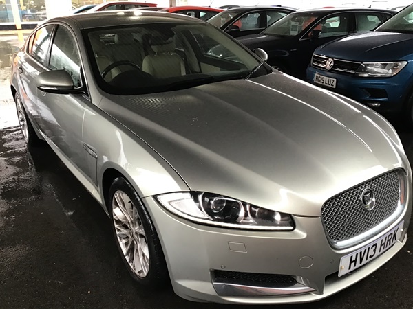 Jaguar XF 2.2d [200] Luxury 4dr Auto - PARKING SENSORS - SAT