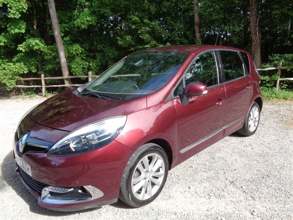 Renault Scenic 1.5 DYNAMIQUE TOMTOM LUXE ENERGY DCI S/S 5d