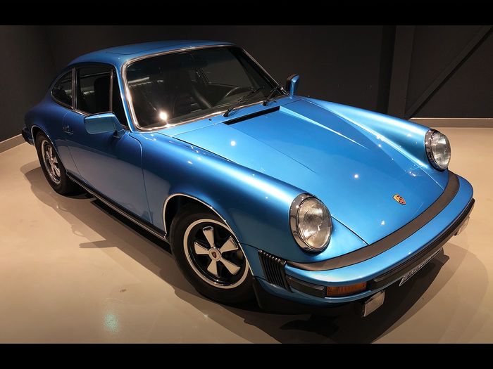 Porsche - 911 S- 