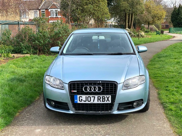 Audi A4 2.7 TDi S Line