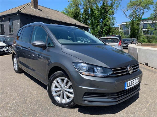 Volkswagen Touran 1.6 SE FAMILY TDI BLUEMOTION TECHNOLOGY