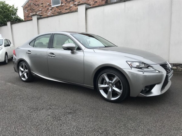 Lexus IS H PREMIER 4DR CVT Auto