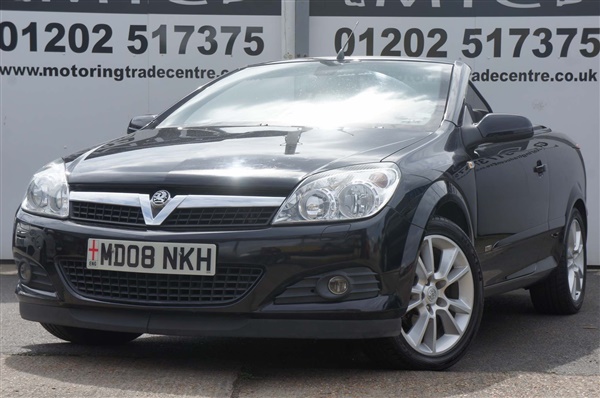 Vauxhall Astra 1.8 i Design Twin Top 2dr Auto