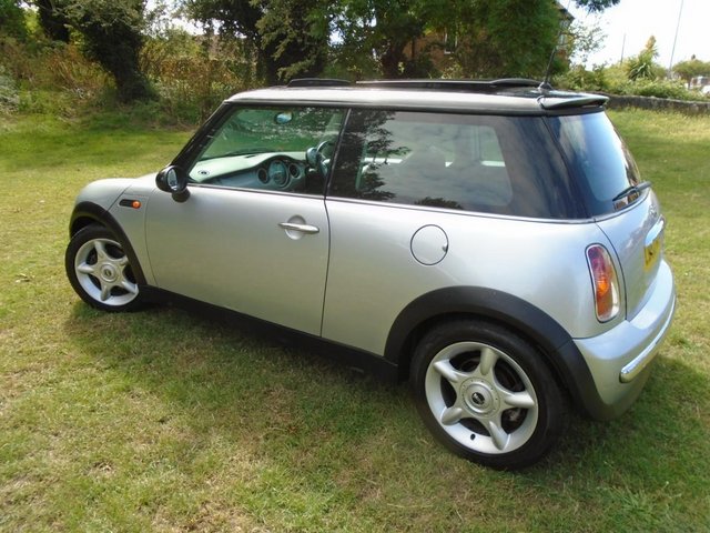 MINI COOPER - SILVER WITH PANORAMIC SUNROOF