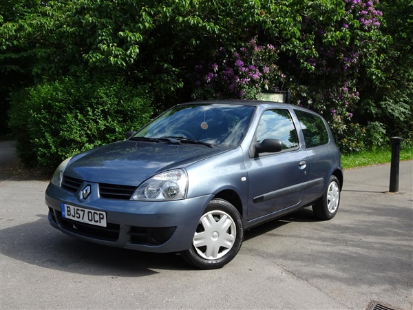 Renault Clio 1.2 Campus dr BARGAIN PX TO CLEAR + MOT