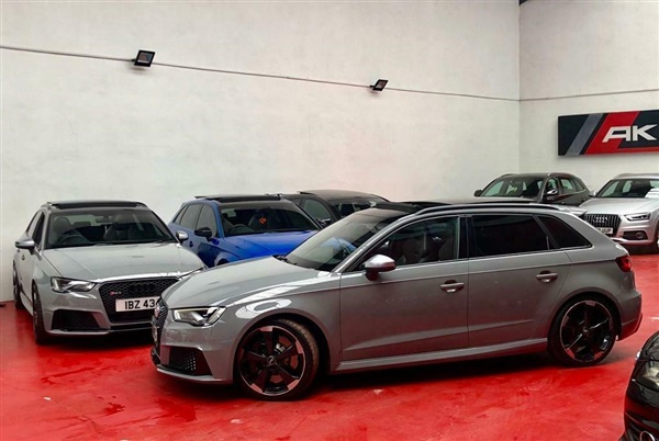 Audi RS3 2.5 TFSI RS 3 Quattro S Tronic