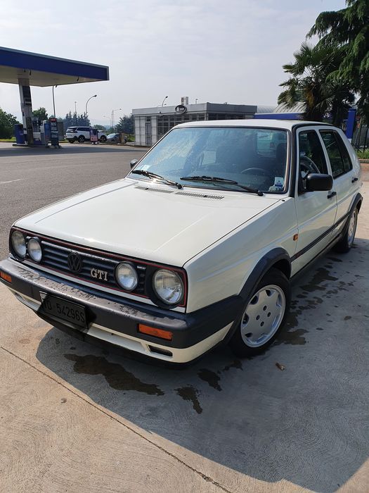 Volkswagen - Golf GTI 8V MK