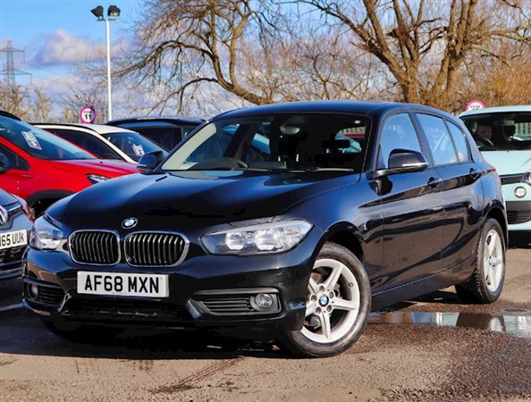 BMW 1 Series 118i [1.5] SE 5dr [Nav/Servotronic] Step Auto