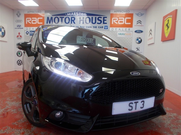 Ford Fiesta ST-3 (SAT NAV AND ONLY  MILES) FREE MOTS AS