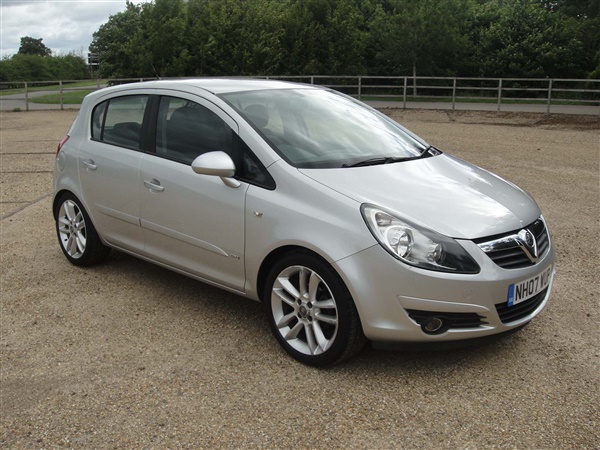 Vauxhall Corsa 1.4 i 16v SXi 5dr