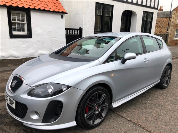 Seat Leon 1.6 Reference Sport [Styling Kit] 5dr