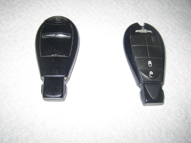 TWO Chrysler 300c Keys