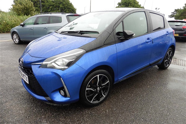 Toyota Yaris 1.5 VVT-i Cyan Bi-Tone 5dr