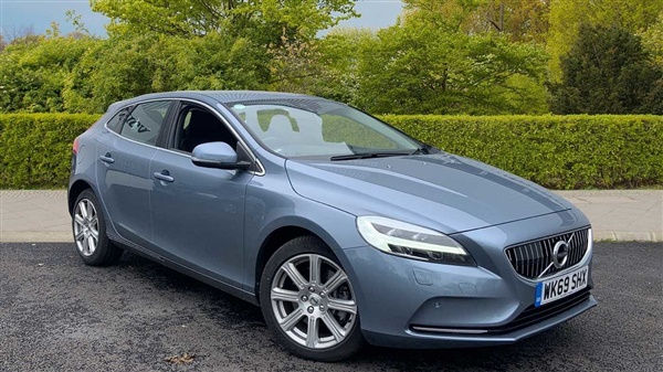 Volvo V40 D3 Inscription Automatic (Winter Pack, Heated Rear