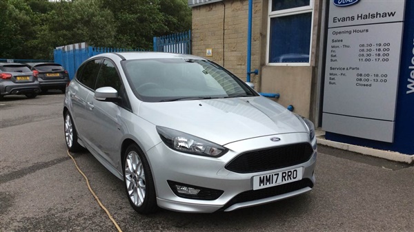 Ford Focus 1.0 EcoBoost 140 ST-Line Navigation 5dr