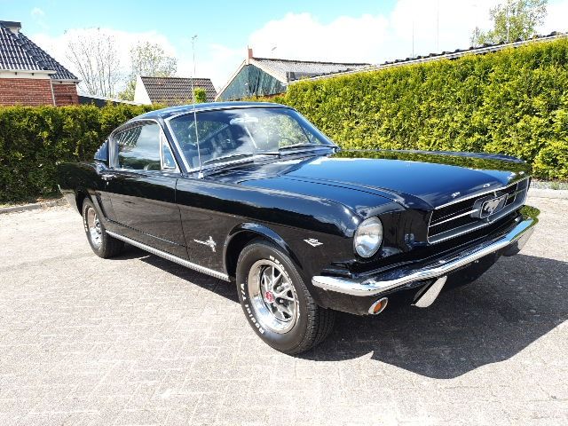 Ford - Mustang 289 V8 Fastback A code - 