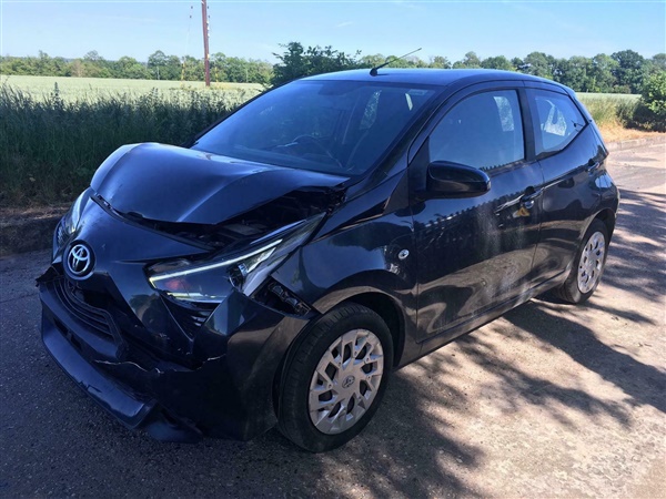 Toyota Aygo 1.0 VVT-i X-Play DAMAGED REPAIRABLE SALVAGE
