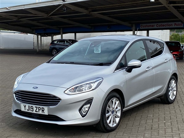 Ford Fiesta 1.0T EcoBoost Titanium Hatchback 5dr Petrol