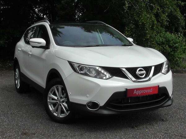 Nissan Qashqai 1.2 DIG-T Tekna Xtronic CVT 5dr (Glass Roof,