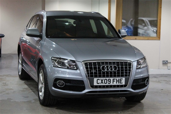 Audi Q5 2.0 TDI S line quattro 5dr