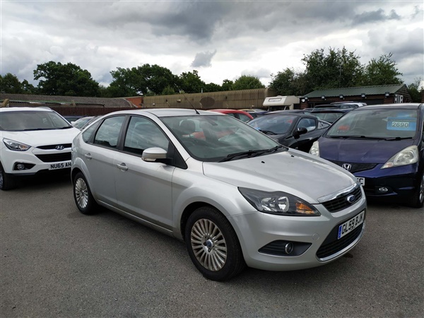 Ford Focus 1.6 Titanium 5dr