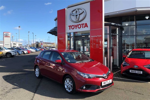 Toyota Auris 1.2T Business Edition TSS 5dr [Leather]