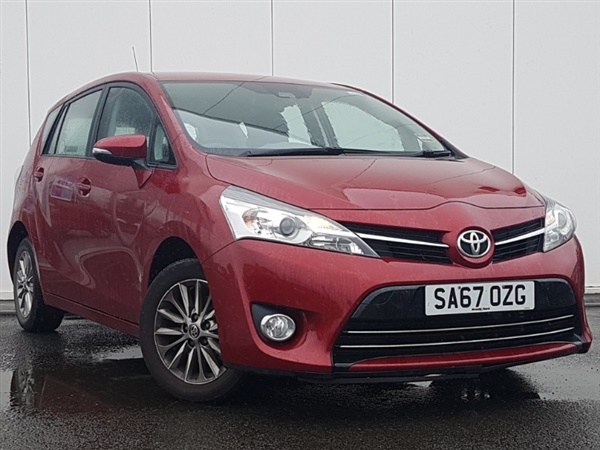 Toyota Verso 1.6 D-4D Icon TSS 5dr