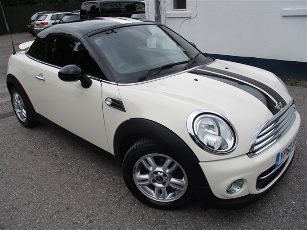 Mini Coupe 1.6 COUPE IN WHITE WITH BLACK DECALS CAN DELIVER