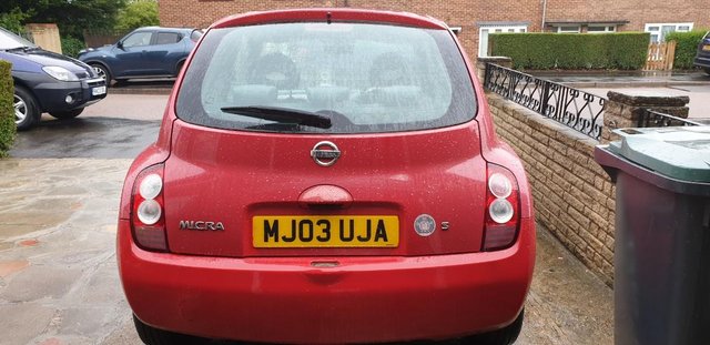 Nissan Micra 