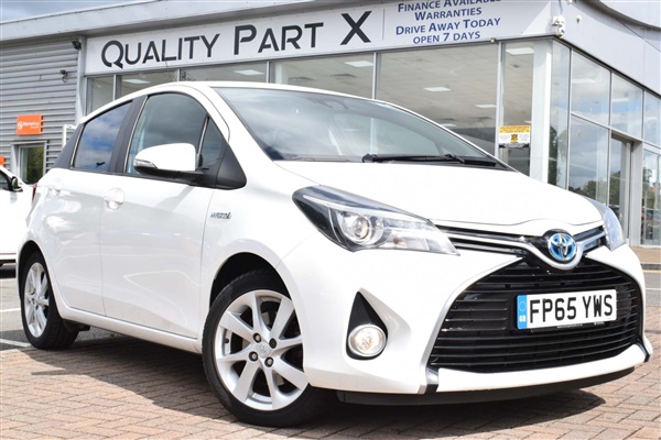 Toyota Yaris 1.5 VVT-h Sport E-CVT 5dr (Safety Sense) Auto