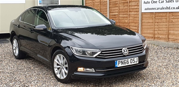 Volkswagen Passat 2.0 TDI BlueMotion Tech SE Business DSG