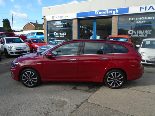 17 FIAT TIPO DIESEL ESTATE 1.6 LOUNGE 5DR