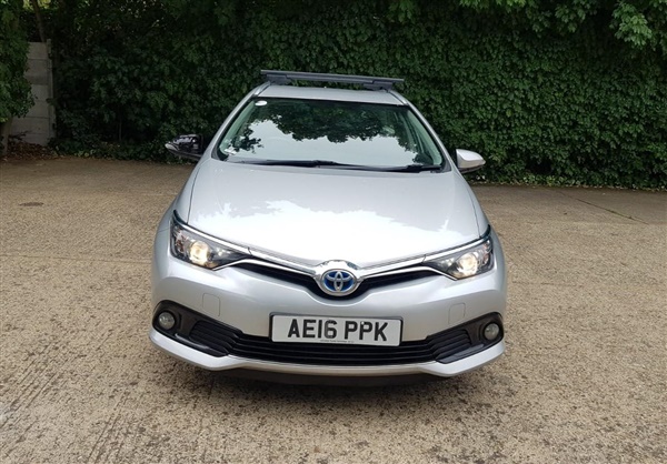 Toyota Auris 1.8 Hybrid Business Edition 5dr CVT