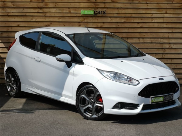 Ford Fiesta 1.6 EcoBoost ST-3 3dr ONE PRIVATE OWNER