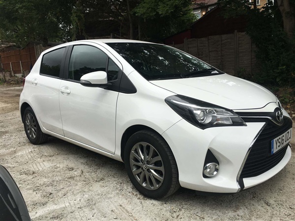 Toyota Yaris 1.33 Dual VVT-i Icon Multidrive S 5dr Auto