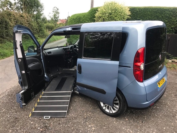 Fiat Doblo 2.0 Multijet Eleganza 5dr RIDE UPFRONT WHEELCHAIR