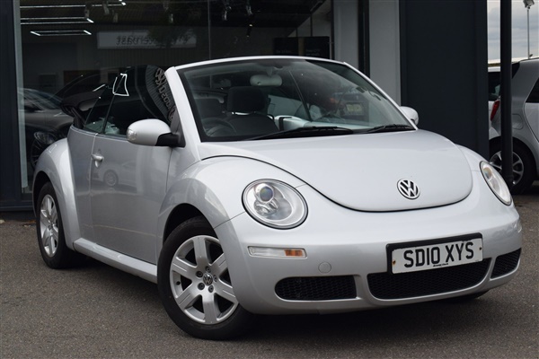 Volkswagen Beetle 1.6 Luna Cabriolet 2dr