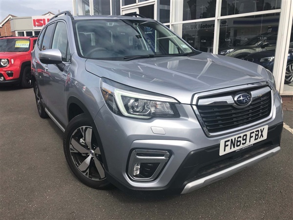 Subaru Forester 2.0 e-Boxer XE Premium Lineartronic 4WD