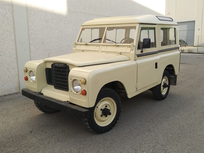 Land Rover - Santana 88 Serie III - 