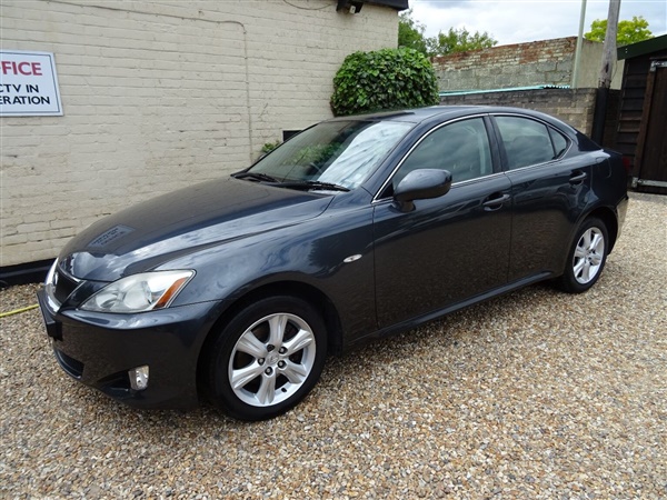 Lexus IS 220d 4dr