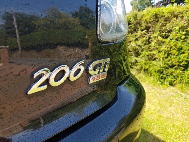Peugeot 206 gti 180