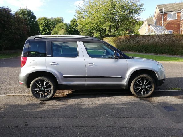 Skoda Yeti Adventure TDI CR 4x]