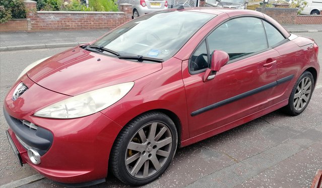 07 plate peugeot 207cc  miles *needs new clutch*