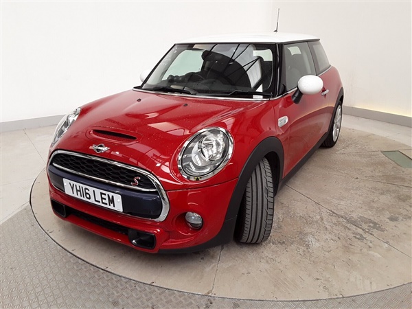 Mini Hatch 2.0 Cooper S 3dr - ALLOYS - CD PLAYER