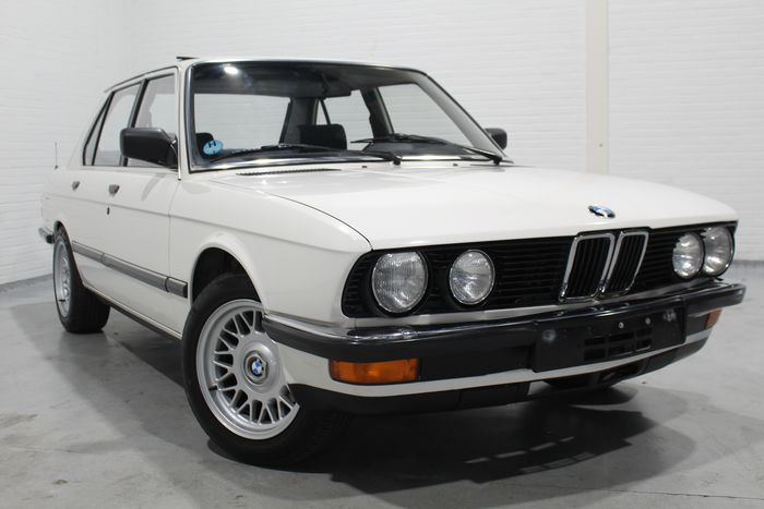 BMW - 5er 524d - 