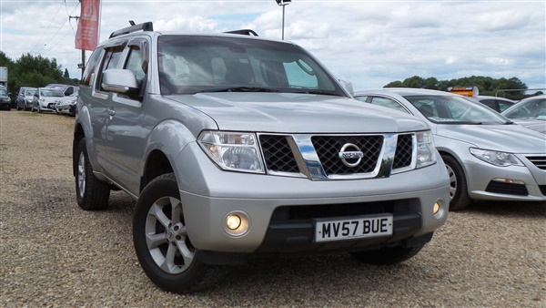 Nissan Pathfinder 2.5 dCi Sport 5dr Auto