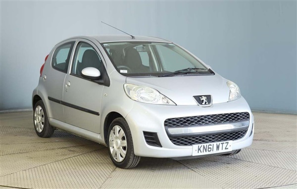 Peugeot v Urban 5dr